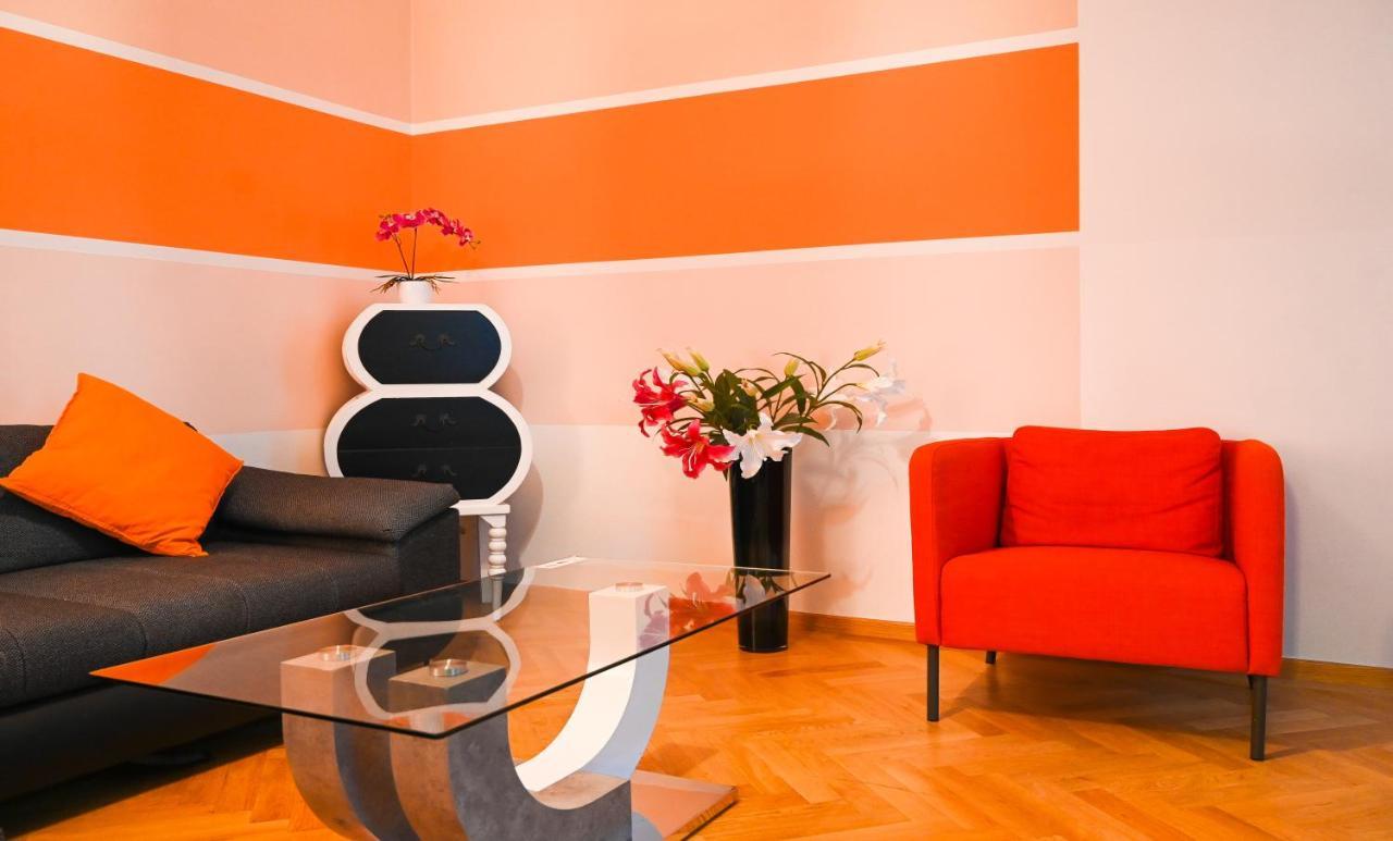 Apartament Bright Universitaet *